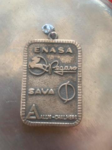 Oude ENASA Pegaso Penning - 80 Jaar beschikbaar voor biedingen