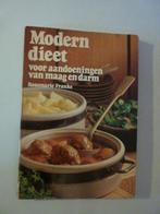 R. Franke - Modern dieet aandoeningen maag en darm, Ophalen of Verzenden, Gelezen