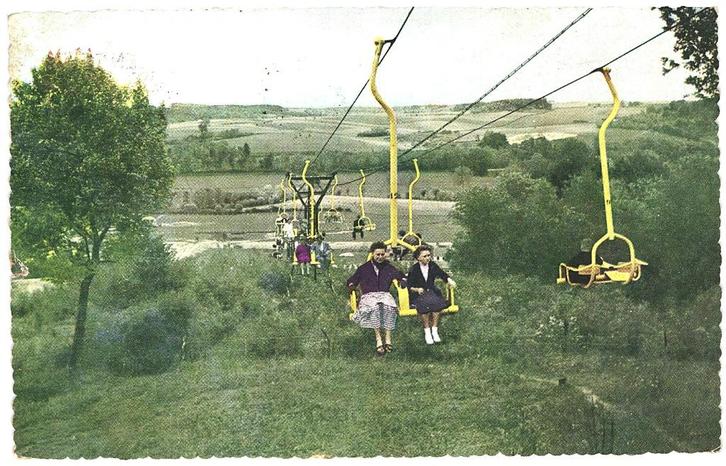 910573 Valkenburg Kabelbaan . Postzegel gedeeltelijk verwijd, Verzamelen, Ansichtkaarten | Nederland, Gelopen, Limburg, 1960 tot 1980