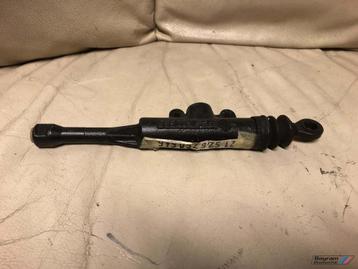 Bmw E36 hoofd koppelingscilinder  21526750546 nos 3-serie  beschikbaar voor biedingen