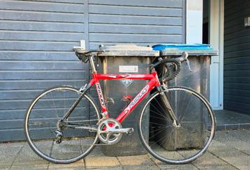 Ridley racefiets
Volledig ultegra afgemonteerd beschikbaar voor biedingen