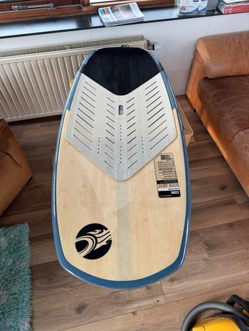 Wingsurf board - Cabrinha Code 5’4 - 98 liter beschikbaar voor biedingen