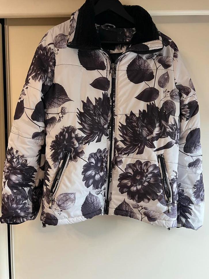 Imitz Winterjas Zwart/Wit - Maat 38, Kleding | Dames, Jassen | Winter, Zo goed als nieuw, Maat 38/40 (M), Zwart, Ophalen of Verzenden