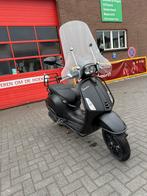 Vespa Sprint Notte 50cc 2020 - Matzwart - Incl. Accessoires, Fietsen en Brommers, Snorfietsen en Snorscooters, Ophalen of Verzenden
