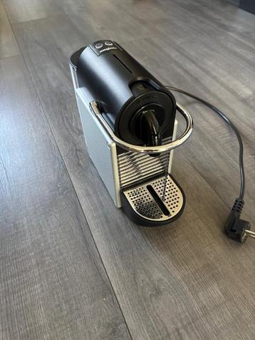Magimix Nespresso Koffiezetapparaat beschikbaar voor biedingen