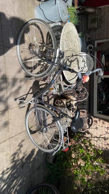 28 inch 28” damesfiets fiets dames degelijke stevige fiets beschikbaar voor biedingen