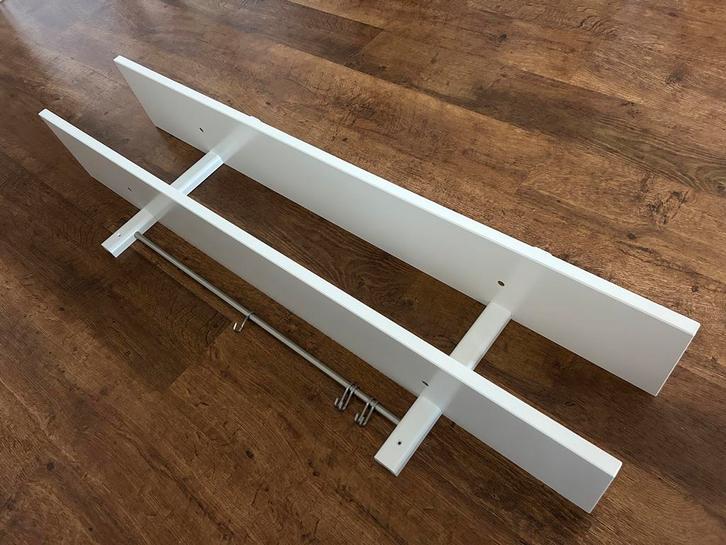 IKEA Värde wandplanken met haken, Huis en Inrichting, Woonaccessoires | Kapstokken, Zo goed als nieuw, Wandhaken, Minder dan 100 cm