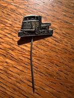 Vintage DAF Vrachtwagen Speldje, Verzamelen, Speldjes, Pins en Buttons, Ophalen of Verzenden, Gebruikt, Transport, Speldje of Pin