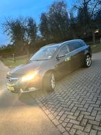 Opel Insignia 1.8 103KW Sports Tourer 2011 Grijs, 4 cilinders, Origineel Nederlands, Handgeschakeld, Vierwielaandrijving
