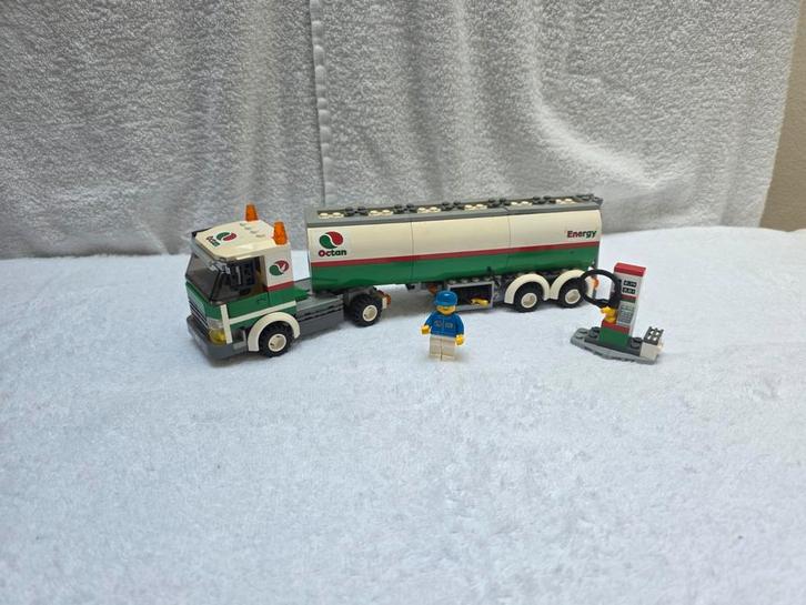 Lego city  3180  Tankwagen, Kinderen en Baby's, Speelgoed | Duplo en Lego, Zo goed als nieuw, Lego, Complete set, Ophalen of Verzenden