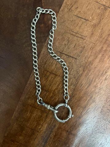 Victoriaanse horlogeketting beschikbaar voor biedingen