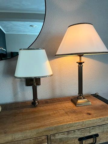 Set vintage messing tafellamp en wandlamp beschikbaar voor biedingen