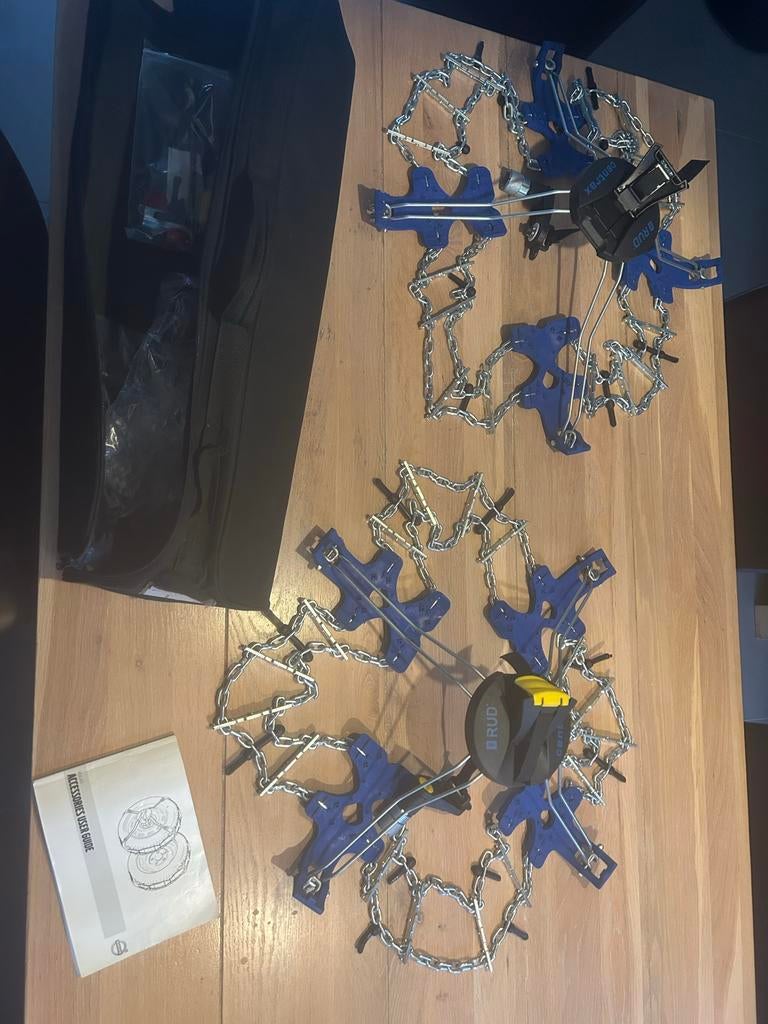 Volvo Sneeuwkettingen - Nieuwstaat!, Ophalen of Verzenden, Nieuw