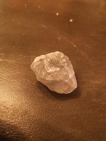 Ruwe Amethist Mineraal beschikbaar voor biedingen