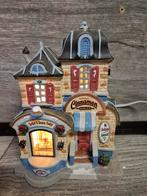 Lemax 3 huizen mist bord verlicht originele doos kerstdorp, Diversen, Kerst, Ophalen of Verzenden, Zo goed als nieuw