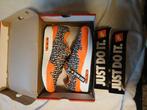 Nike air max 1 Just do it oranje maat 44, Kleding | Heren, Schoenen, Ophalen of Verzenden, Zo goed als nieuw, Overige kleuren