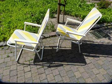 Vintage campingstoelen 2 stuks gele retro stoffen bekleding  beschikbaar voor biedingen