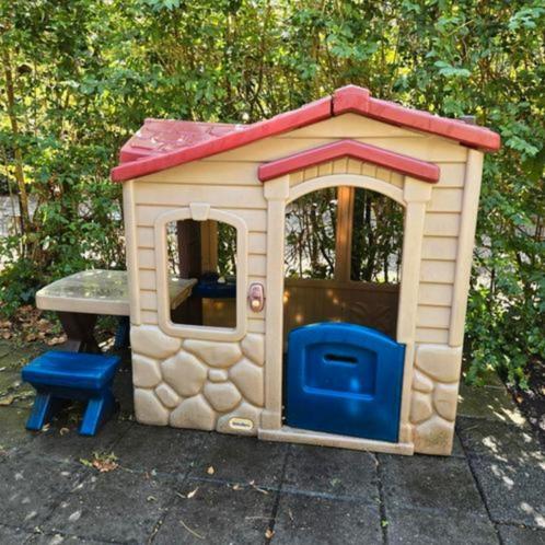 Little tikes Speelhuis tafel stoeltjes picknick, Kinderen en Baby's, Speelgoed | Buiten | Speelhuisjes, Gebruikt, Hout, Ophalen