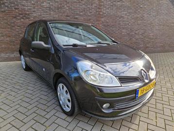 Renault Clio 1.2-16V Special Line 5 deurs airco radio carkit beschikbaar voor biedingen