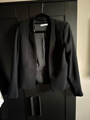 2 blazers Mango maat S beschikbaar voor biedingen