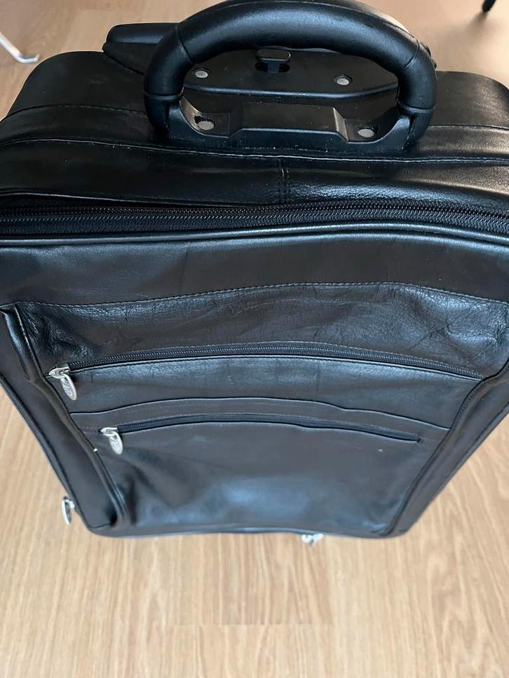 Lederen Rolkoffer in Zeer Goede Conditie, Sieraden, Tassen en Uiterlijk, Koffers, Zo goed als nieuw, Leer, 50 tot 60 cm, 35 tot 45 cm