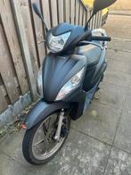 Scooter geel kenteken, Fietsen en Brommers, Scooters | Overige merken, Ophalen, Gebruikt, Honda vision, Maximaal 45 km/u