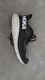 Hoka hardloopschoenen - Zwart, Hoka, Ophalen, Gedragen, Zwart