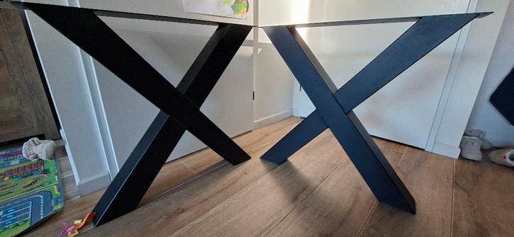 2x Stalen X Poten, Huis en Inrichting, Tafelonderdelen, Gebruikt, Tafelpoot, 50 tot 100 cm, 50 tot 100 cm, Vierkant, Metaal, Ophalen