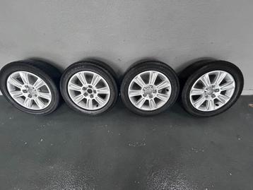 15" Audi velgen met banden 205/55 R15 beschikbaar voor biedingen