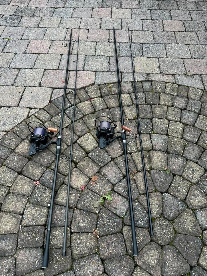 Complete karper hengels, Watersport en Boten, Hengelsport | Algemeen, Zo goed als nieuw, Werphengel, Ophalen of Verzenden