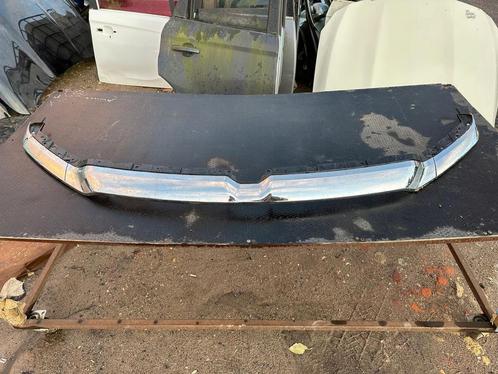 Dodge Ram V 18- voorbumperbekleding, Auto-onderdelen, Carrosserie en Plaatwerk, Bumper, Dodge, Voor, Gebruikt, Ophalen of Verzenden