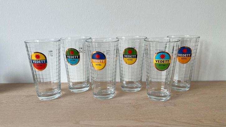 Vedett Extra 'Mosaic' 33cl Glazen - Set 6x verschillende, Huis en Inrichting, Keuken | Servies, Zo goed als nieuw, Glas of Glazen