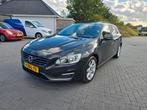 Volvo V60 D2 40pk Start/stop Powershift 2015 Grijs, Zwart, 4 cilinders, Origineel Nederlands, Diesel