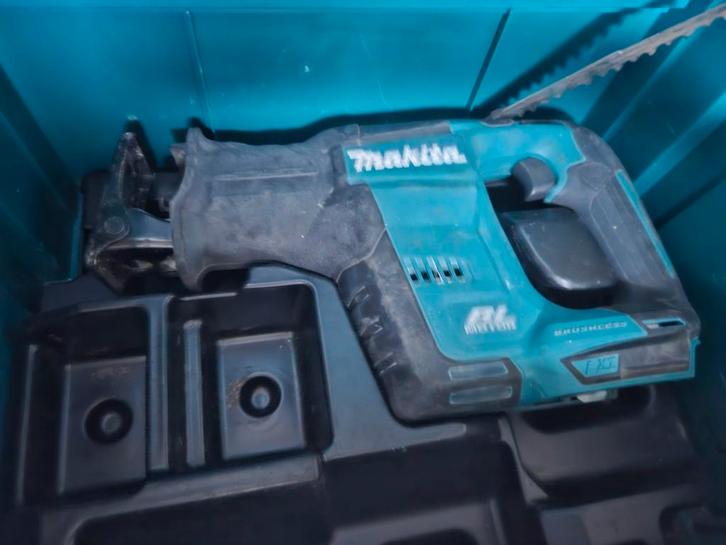 Makita DJR188ZJ Reciprozaag - Koolborstelloos, Doe-het-zelf en Verbouw, Gereedschap | Zaagmachines, Gebruikt, Reciprozaag, Minder dan 600 watt