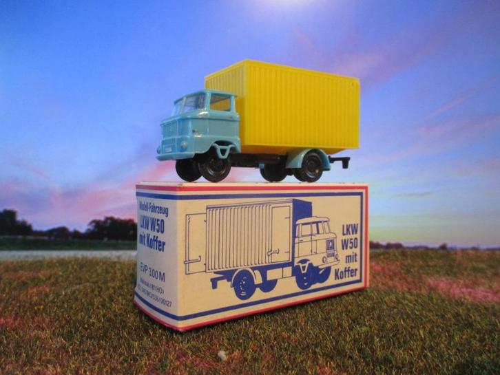 1965-1990 IFA W50 kofferwagen - DDR blauw-geel, Hobby en Vrije tijd, Modelauto's | 1:87, Nieuw, Bus of Vrachtwagen, Rietze, Ophalen of Verzenden