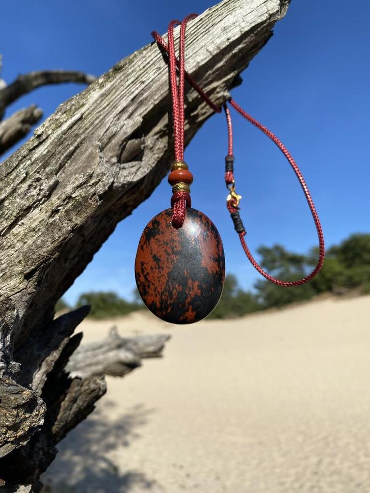mahonie-obsidiaan ketting, Sieraden, Tassen en Uiterlijk, Kettingen, Nieuw, Steen of Mineraal, Rood, Met edelsteen, Ophalen of Verzenden