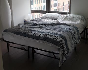 Bed 2 persoons