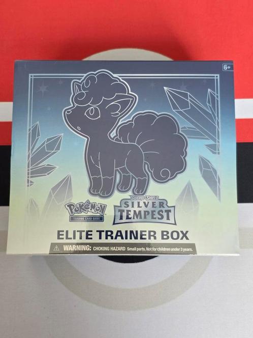 Silver Tempest Elite Trainer Box (ETB), Hobby en Vrije tijd, Verzamelkaartspellen | Pokémon, Zo goed als nieuw, Ophalen