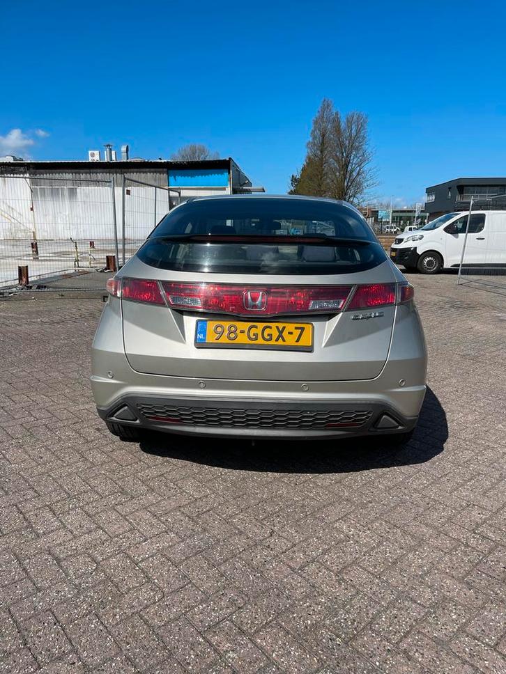 Honda Civic 1.4 I 5DR 2008 Beige, Auto's, Honda, Civic, Benzine, B, Hatchback, Handgeschakeld, Origineel Nederlands, Beige, Voorwielaandrijving
