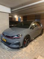 Volkswagen Golf 2.0 TSI 290pk 7-DSG 2020 Akrapovic pano, 1330 kg, 4 cilinders, 1984 cc, Leder