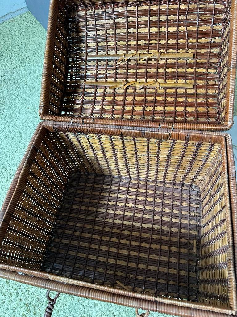 Mand voor lektuur/speelgoed, Ophalen, Zo goed als nieuw, Rond, Riet