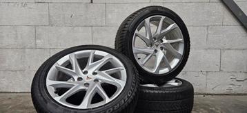 18" Cupra Formentor orig velgen Pirelli winterbanden 7mm beschikbaar voor biedingen