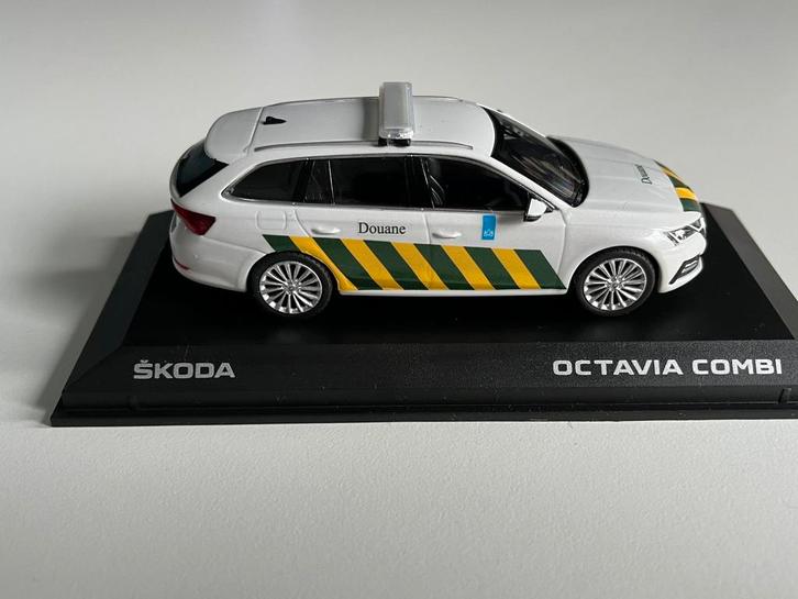 Douane Politie Police Skoda Octavia, Hobby en Vrije tijd, Modelauto's | 1:43, Nieuw, Auto, Norev, Ophalen of Verzenden