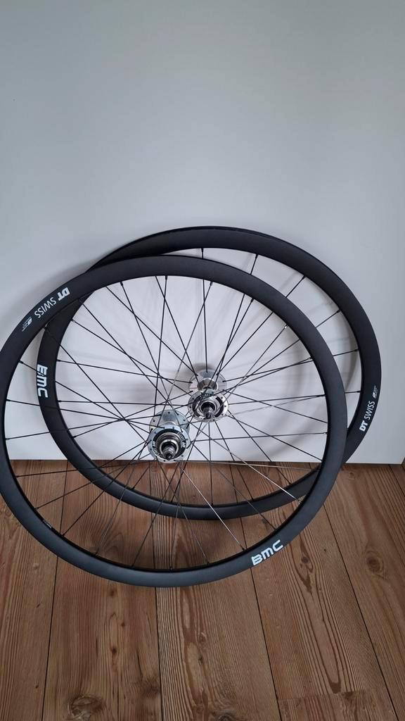 DT Swiss T 1800 Baanwielen, Fietsen en Brommers, Fietsonderdelen, Zo goed als nieuw, Racefiets, Wiel, Ophalen of Verzenden