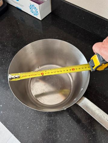 Aluminium steelpan beschikbaar voor biedingen