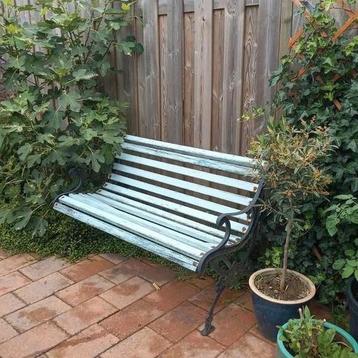 Brocante gietijzeren tuinbank zijkanten opknappen beschikbaar voor biedingen