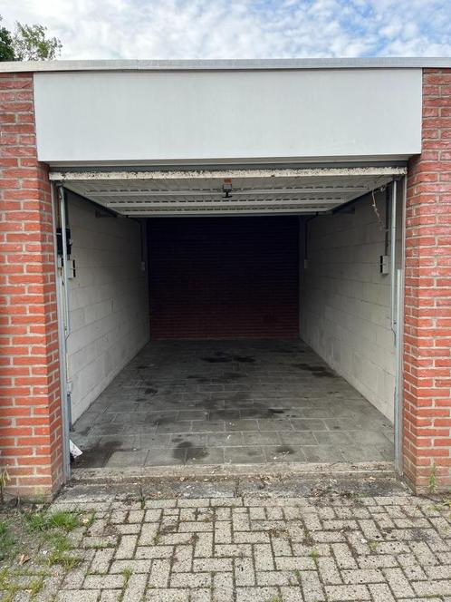Te huur: Garagebox in Enschede (Waterlelielaan), Auto diversen, Autostallingen en Garages