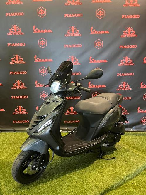 Piaggio Zip 2021 Snor/Brom! SP Psychedelic Black Garantie!, Fietsen en Brommers, Scooters | Piaggio, Zip, Ophalen of Verzenden