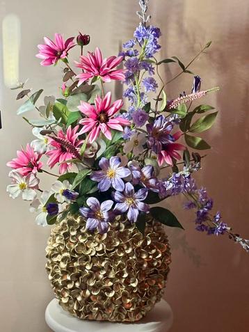 Nieuw! Eyecatcher kunstbloemen boeket / incl. Designer vaas beschikbaar voor biedingen