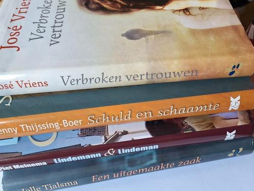 Set van 4 familieromans, Boeken, Romans, Zo goed als nieuw, Nederland, Verzenden